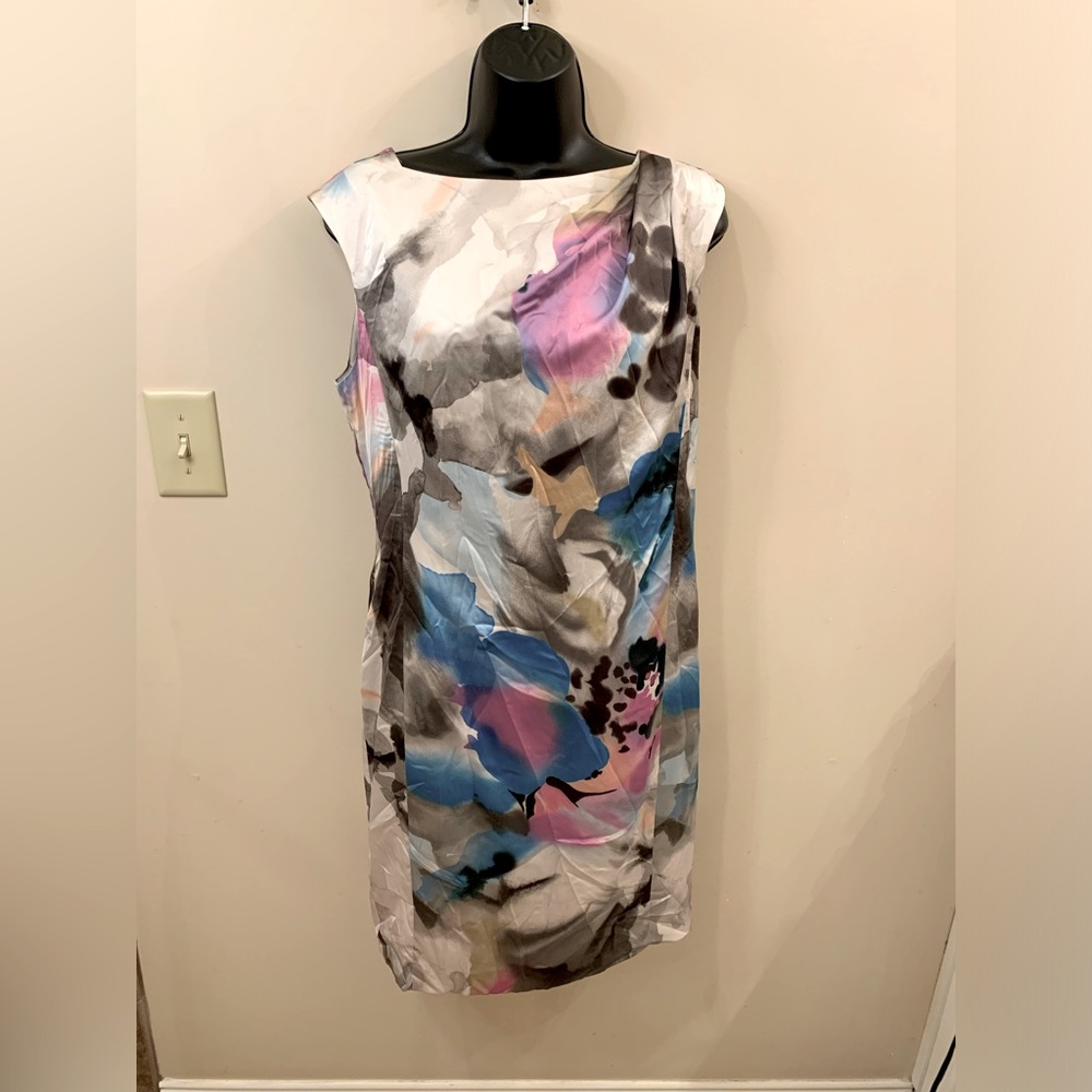 Ann Taylor sleeveless summer dress in muted pastels and black. Size 8.